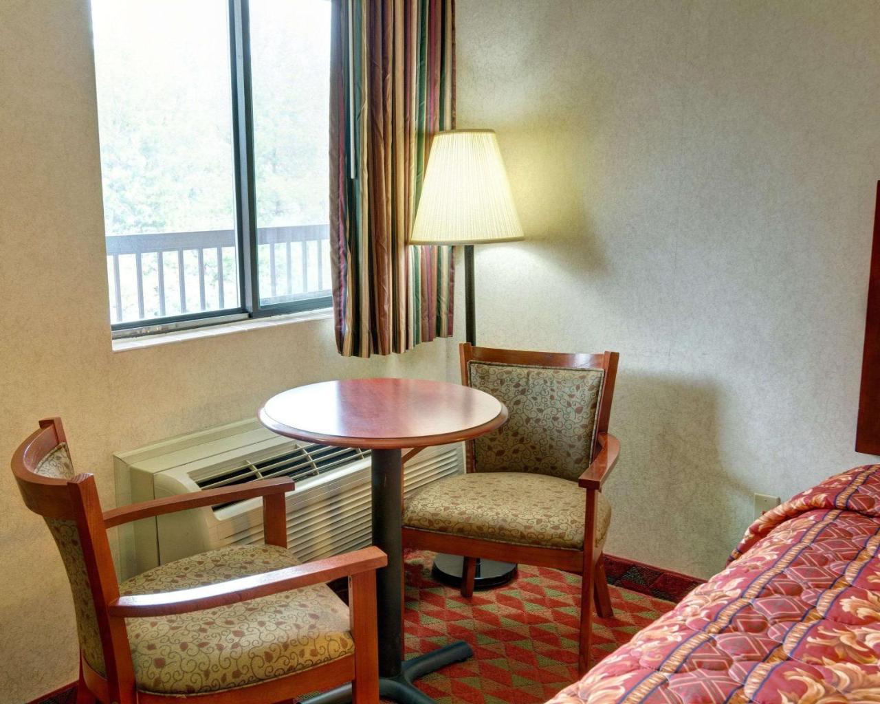 Red Carpet Inn By University Of Maryland 大学公园市 外观 照片